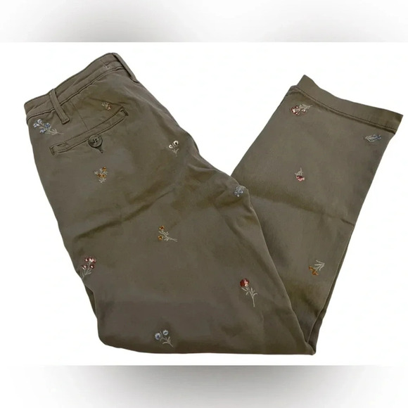 NWT Driftwood Embroidered Flowers on Olive Chinos size 25 - Picture 3 of 9